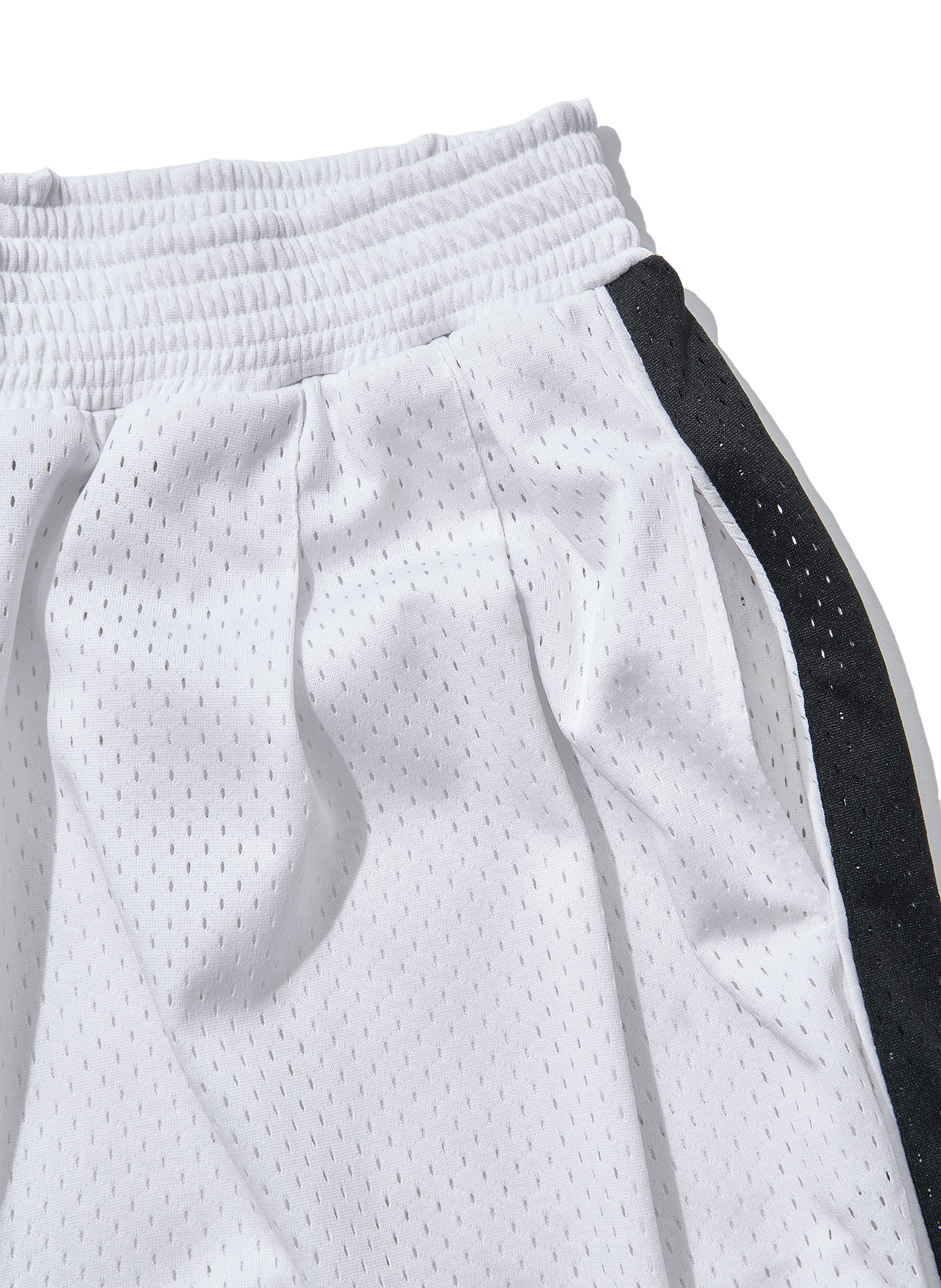 23-ShowPiece / TACOMBI PLEATED BASKETBALL SHORTS